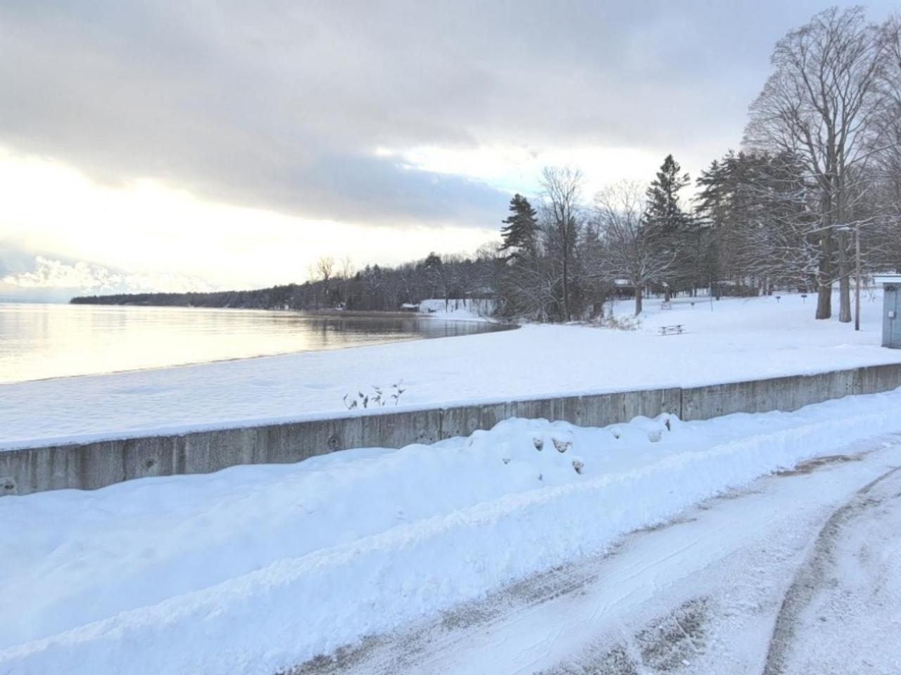 Tranquility And Views Villa Keeseville Екстериор снимка